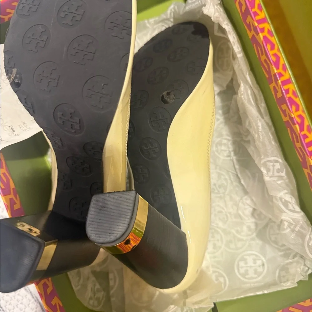 Tory Burch NIB Maddie Pump-Patent Ivory Women's Shoes - Picture 3 of 5